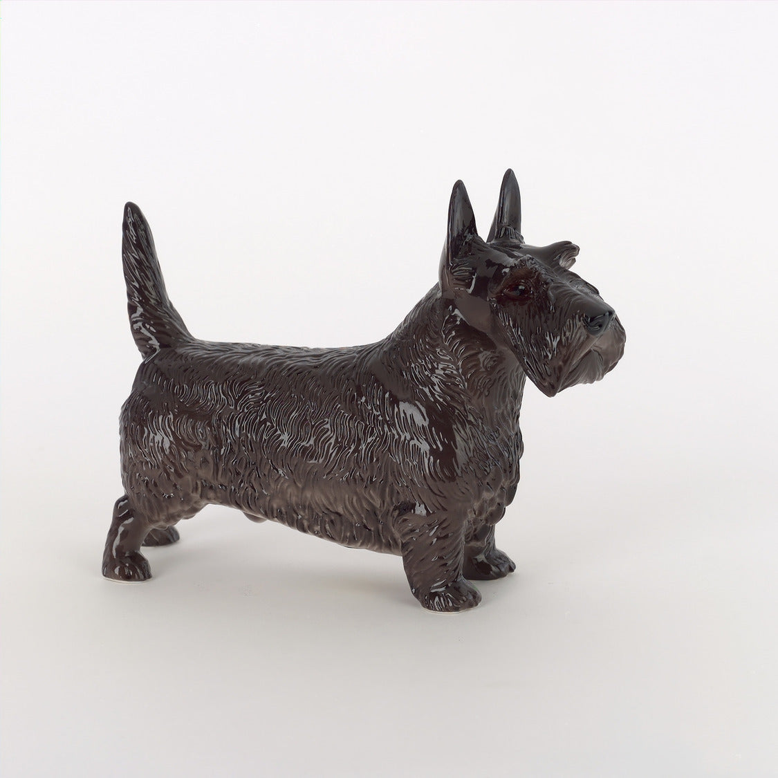 Scotch Terrier | 631 | 15 cm | Underglaze painting | Version II in black